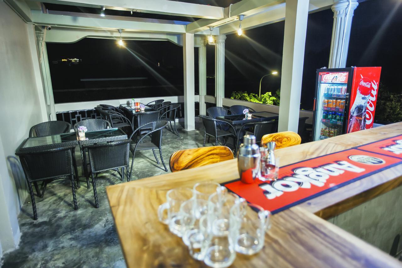 The Share Phnom Penh Hostel Екстериор снимка