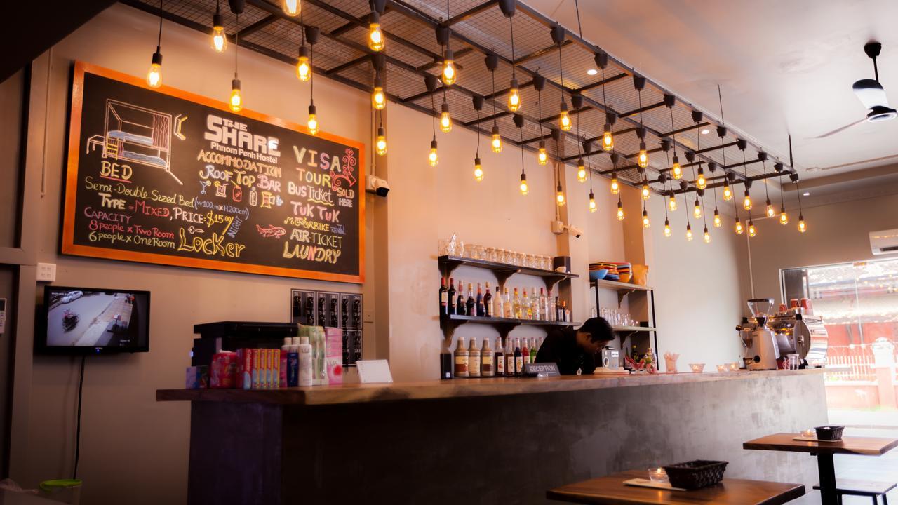 The Share Phnom Penh Hostel Екстериор снимка